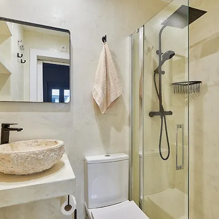 Dolores Penthouse In By Solaga Homes Apartment